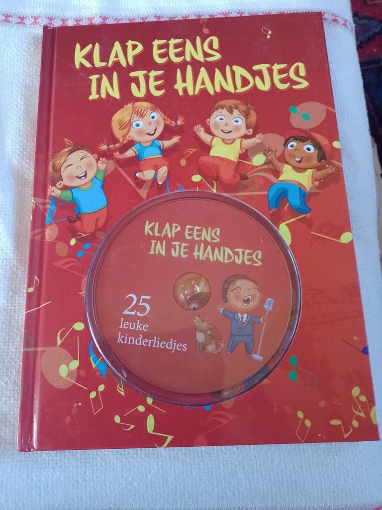 Klap eens in je handjes, Ophalen of Verzenden, Zo goed als nieuw