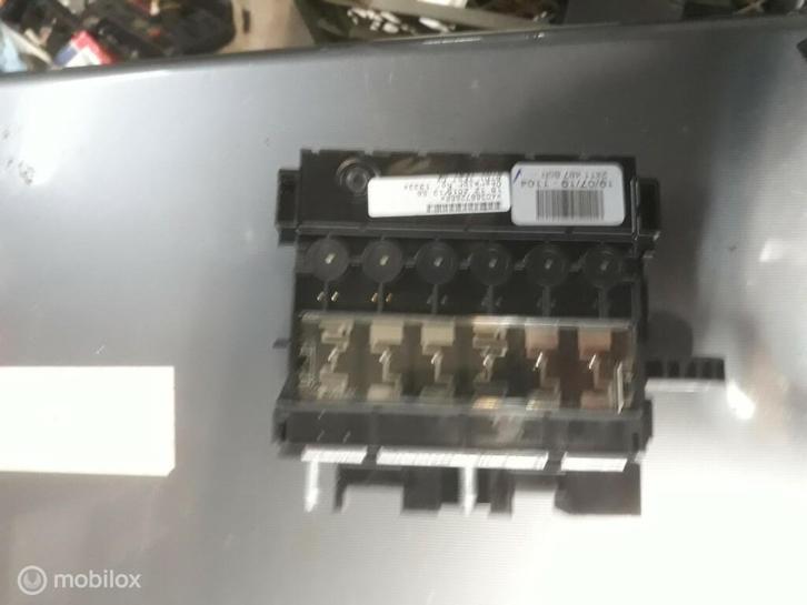 Zekeringenkast Megane4 241143738r 241148785r 241148160R bdu, Auto-onderdelen, Elektronica en Kabels, Renault, Nieuw, Ophalen of Verzenden