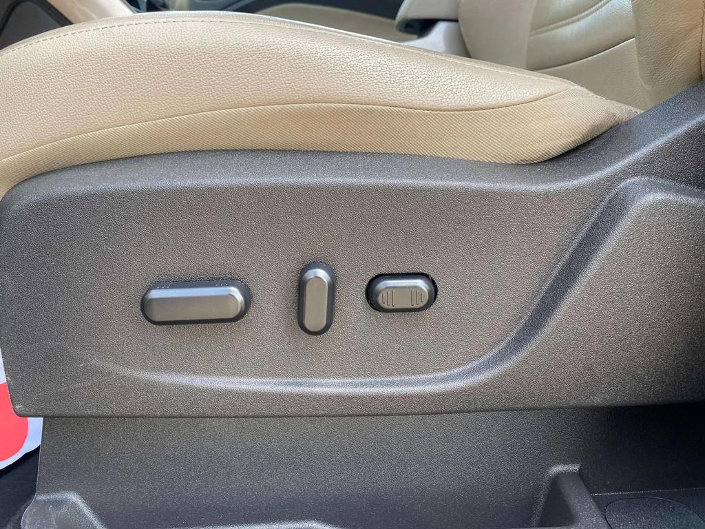 Ford Kuga Kuga 1.5 4X4 /FULL OPTIONS AWD Titanium S/S, Cuir, Argent ou Gris, Achat, 5 portes