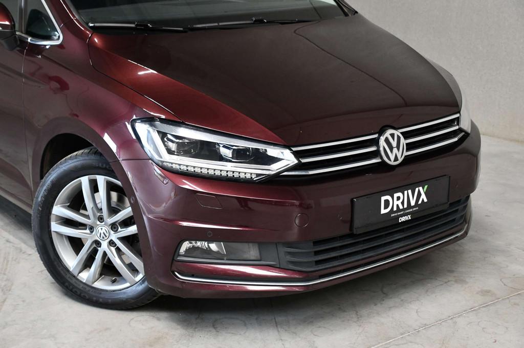 Volkswagen Touran 7 PLAATS | PANODAK | ADAPTIVE CRUISE CONTR, Auto's, Gebruikt, 4 cilinders, 1505 kg, 127 g/km