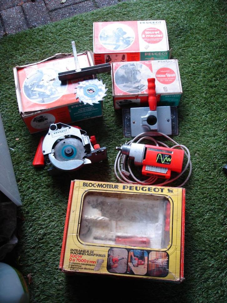 Peugeot blok moteur vintage gereedschap (60/70) verzamelaar, Doe-het-zelf en Bouw, Gereedschap | Overige machines, Gebruikt, Ophalen
