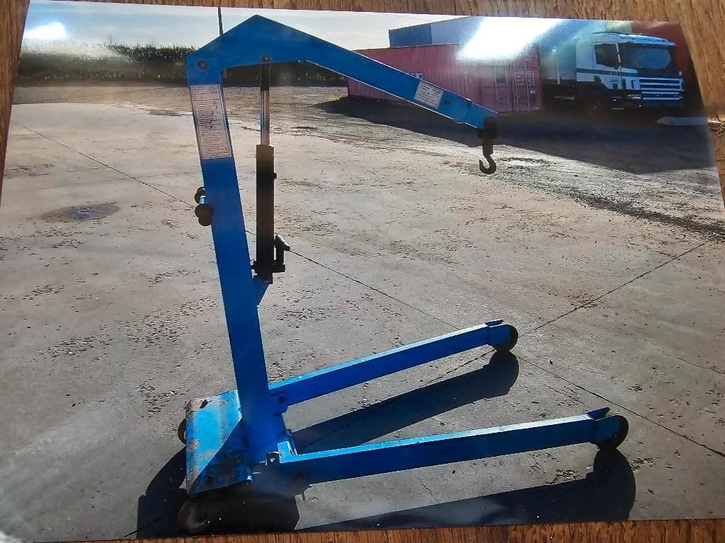 Girafe pour garage, Ophalen, Nieuw