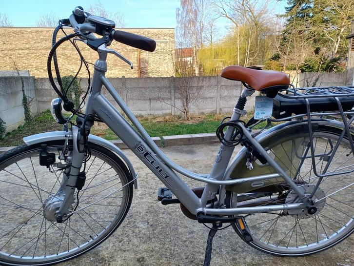 comfortabele elektrische damesfiets van het merk E-Cult, Fietsen en Brommers, Elektrische fietsen, Ophalen