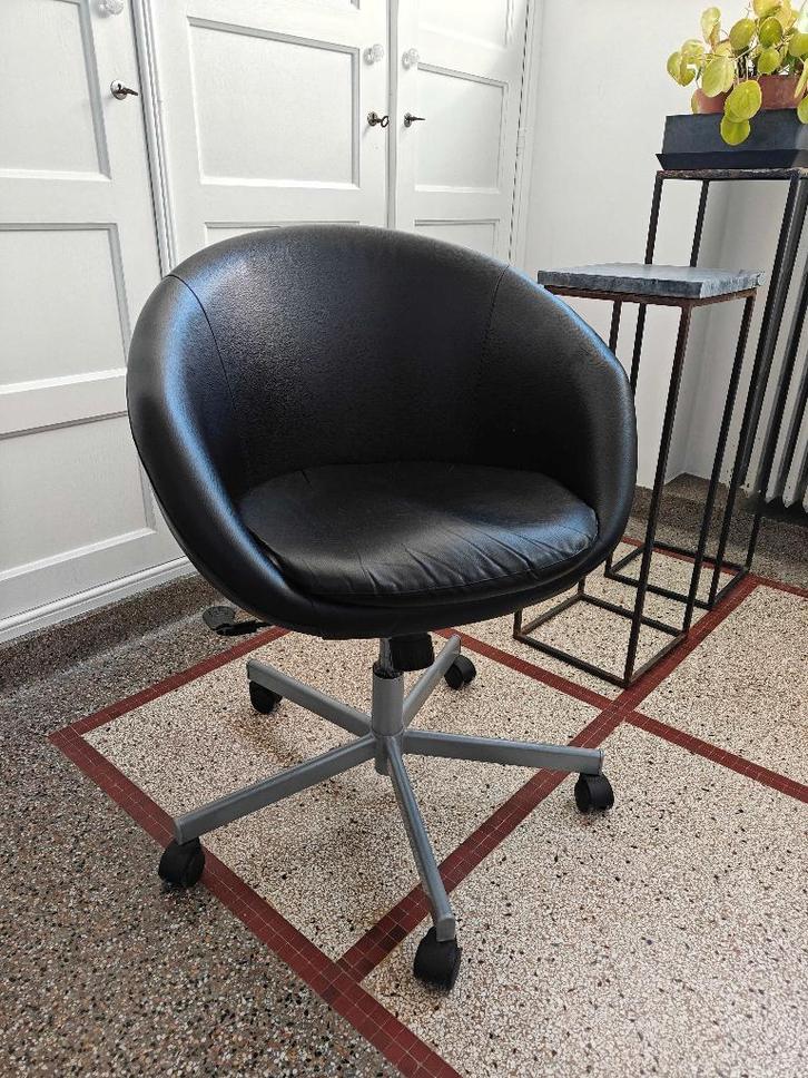 SKRUVSTA Bureaustoel - Ikea - zwart, Huis en Inrichting, Bureaustoelen, Gebruikt, Bureaustoel, Zwart, Ophalen