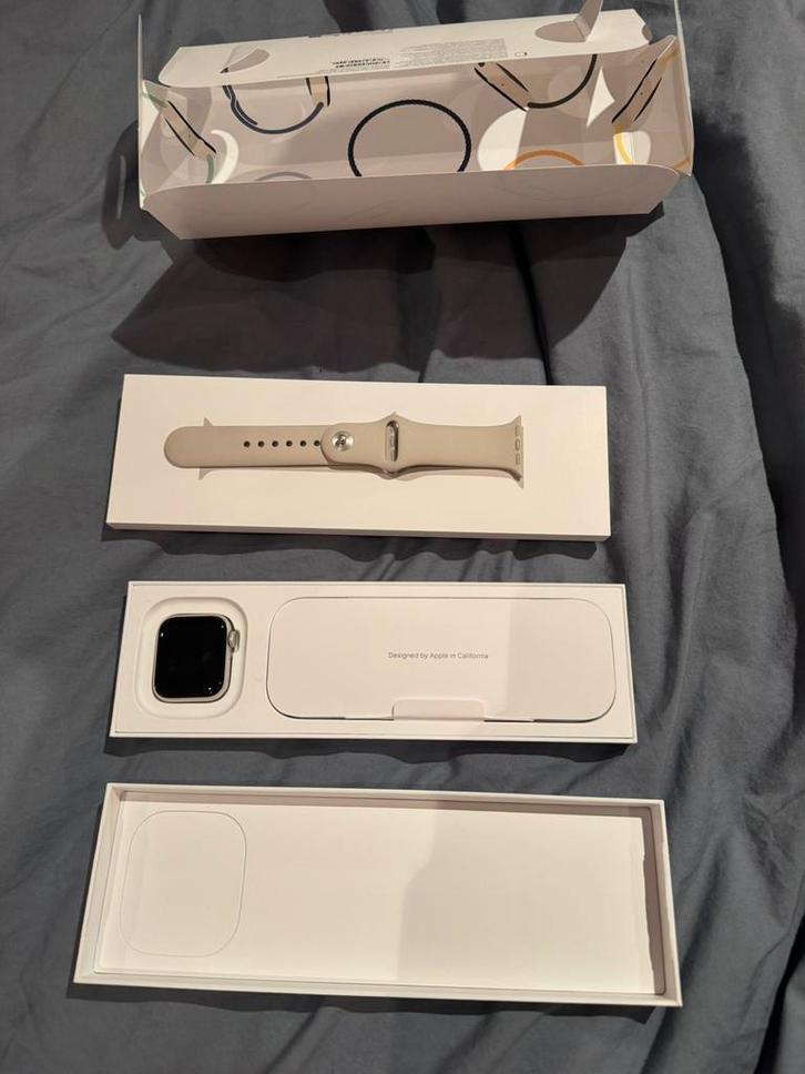 Apple watch SE (gen2) 40mm (perfecte conditie), Bijoux, Sacs & Beauté, Montres connectées, Comme neuf, iOS, Distance, Bandage calorique
