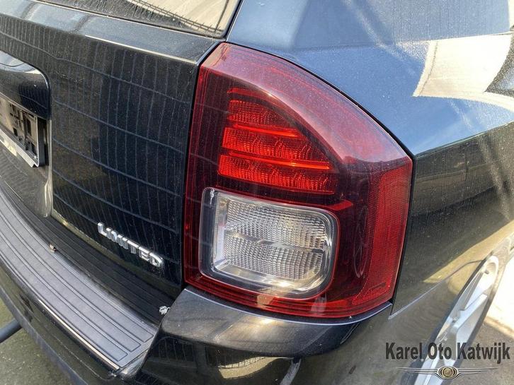 Achterlicht rechts Jeep Compass zwart 2014, Autos : Pièces & Accessoires, Éclairage, Utilisé, Enlèvement ou Envoi