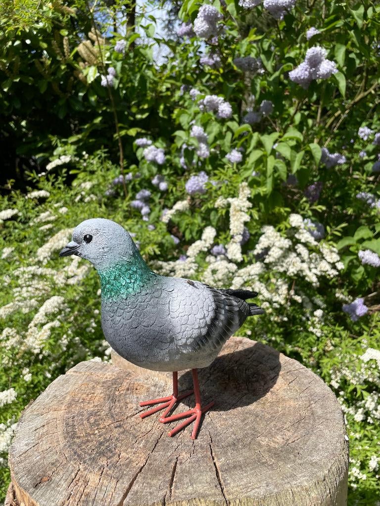 Postduiven Rechts grijs tuin, vijver 26cm, Ophalen of Verzenden, Nieuw, Kunststof, Dierenbeeld