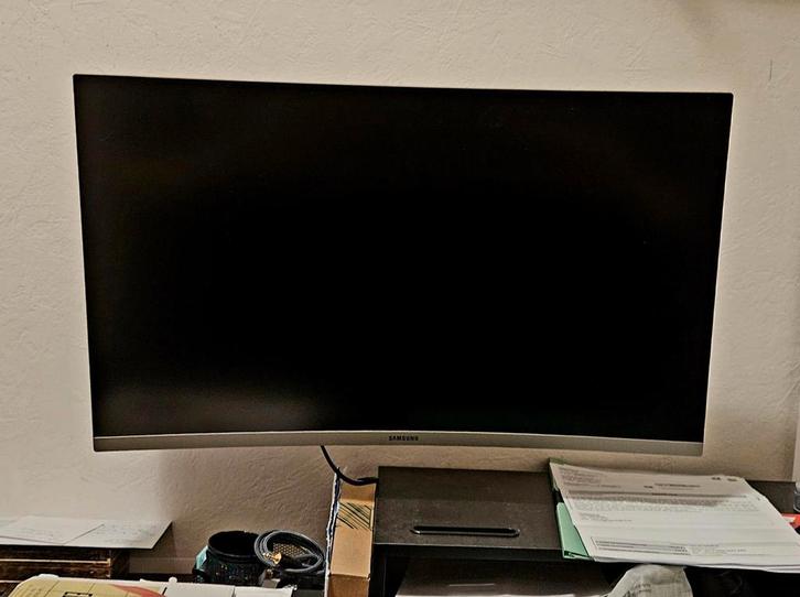 samsung 27 curved monitor met nieuwe schermstand, Computers en Software, Monitoren, Ophalen