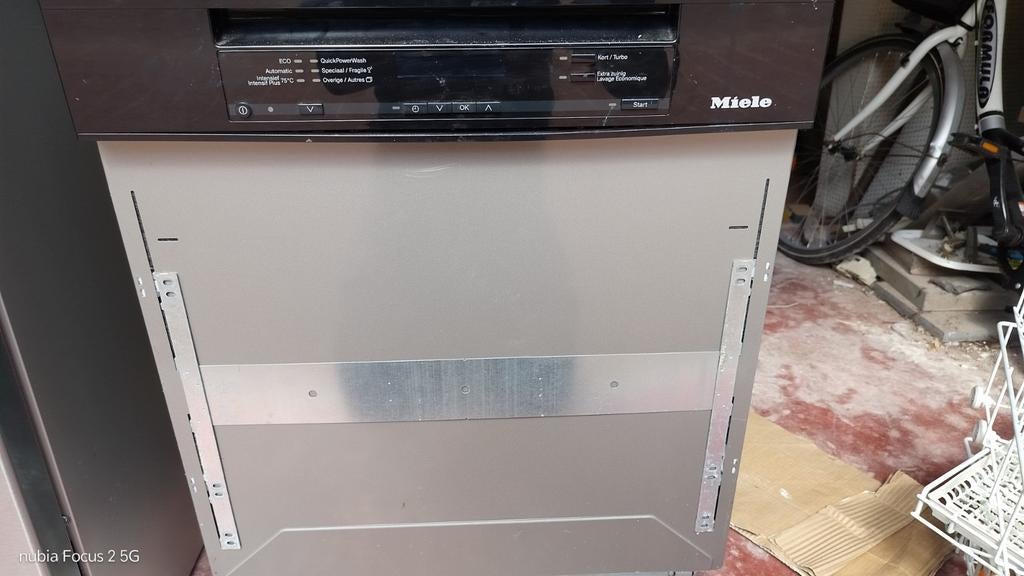 Vaatwasser semi inbouw miele, Elektronische apparatuur, Ophalen of Verzenden, Inbouw