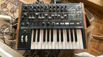 Arturia minibrute 2, Enlèvement ou Envoi, Comme neuf