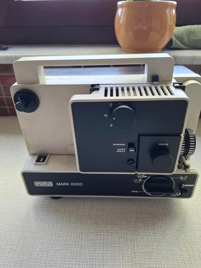 Vintage Eumig Mark 605D. Jaren 70, Enlèvement