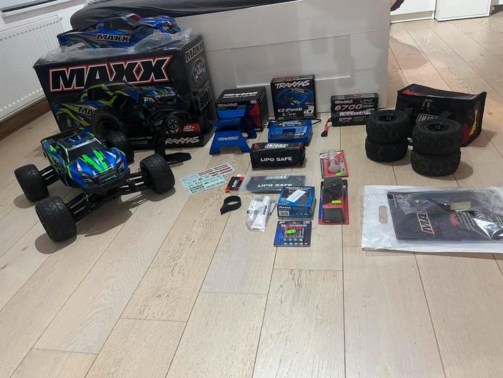 Traxxas maxx, Hobby en Vrije tijd, Modelbouw | Radiografisch | Auto's, Zo goed als nieuw, Onderdeel, Schaal 1:10, Ophalen
