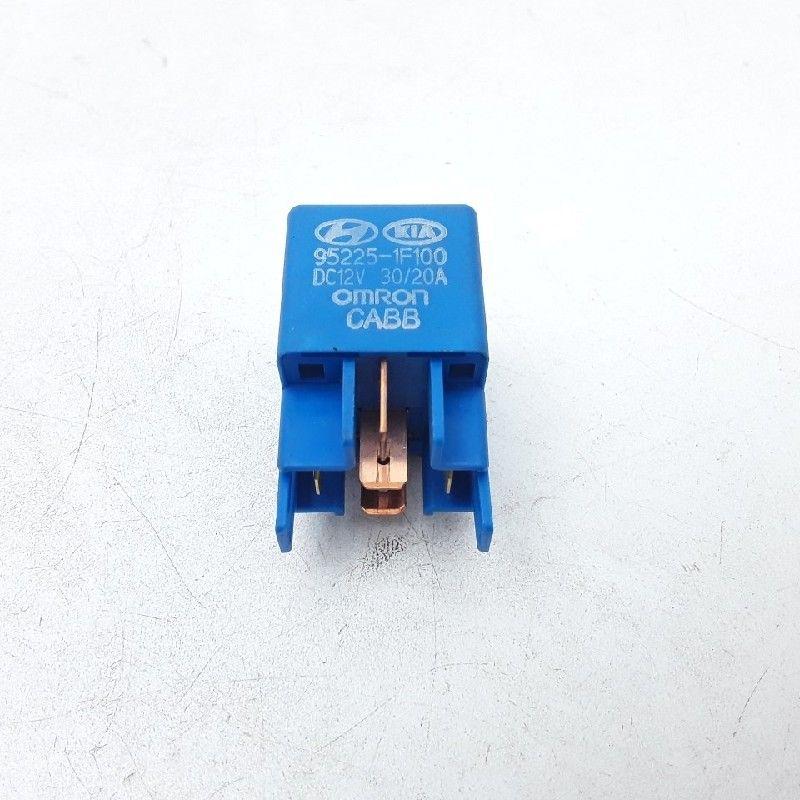 RELAIS Kia Cee'd Sporty Wagon (EDF) (|952251F100|), Gebruikt, Kia