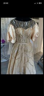 Avondjurk Glitter Parels Pofmouwen Gold, Vêtements | Femmes, Habits de circonstance, Enlèvement ou Envoi, Comme neuf