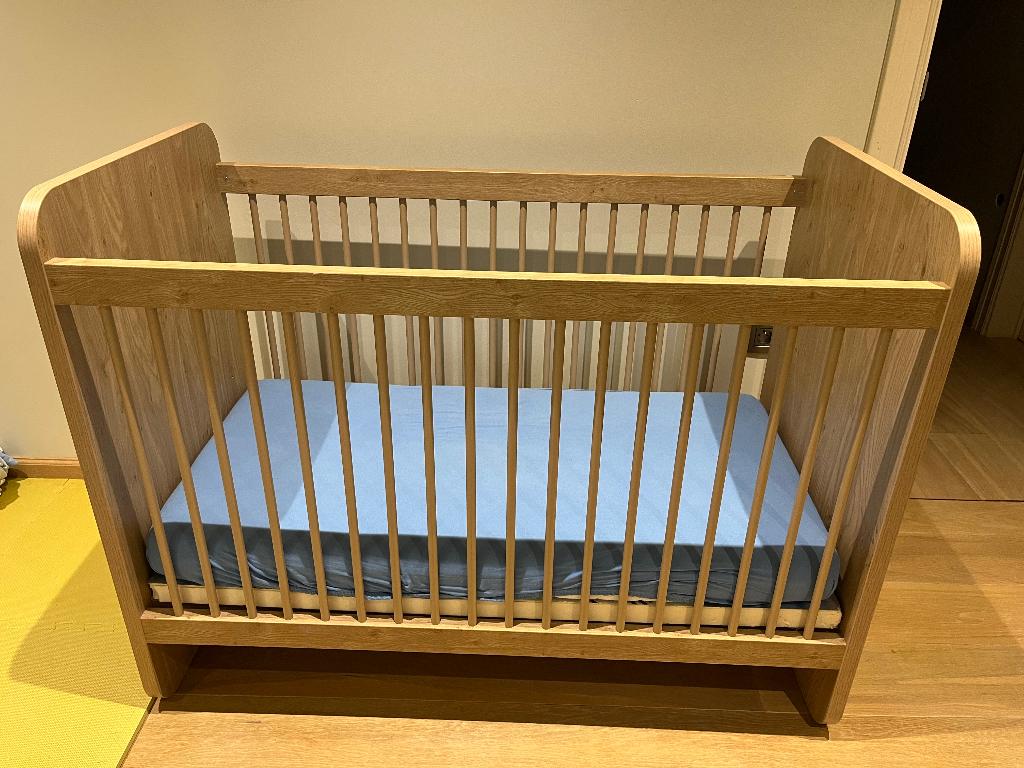 Baby-peuterbed met kleerkast/ ververstafel, Kinderen en Baby's, Babywiegjes en Ledikanten, Zo goed als nieuw, Overige typen, Ophalen