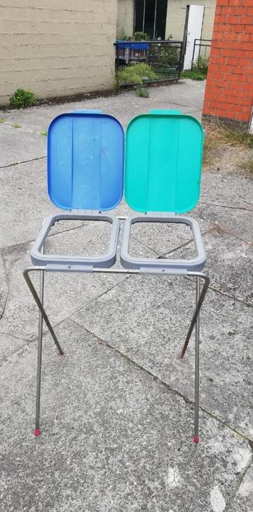 Duo zakhouder voor vuilzakken beschikbaar voor biedingen