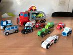 Houten vrachtwagen en hele hoop kleine houten auto’s, Kinderen en Baby's, Speelgoed |Speelgoedvoertuigen, Gebruikt, Ophalen of Verzenden