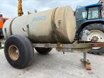 Tonnes : 4600 litres, Enlèvement