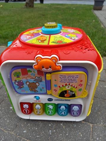 Vtech activiteiten kubus beschikbaar voor biedingen