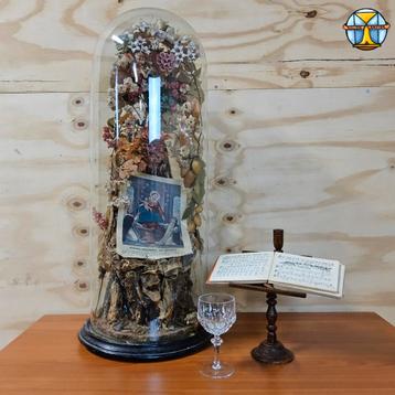 Zeer grote Antieke stolp met bloemen Katholieke Maria (H73cm beschikbaar voor biedingen