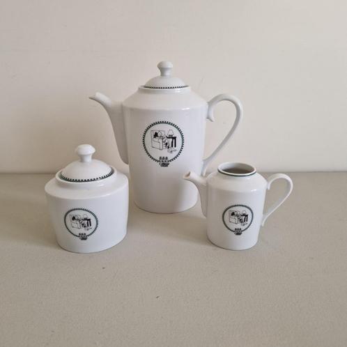 Prachtige theeset / koffieset van Kuifje / Tintin, Verzamelen, Stripfiguren, Nieuw, Gebruiksvoorwerp, Kuifje, Ophalen of Verzenden