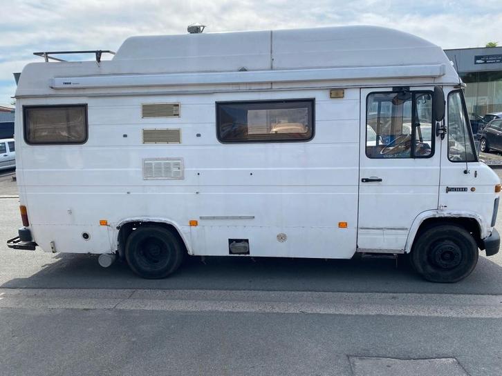 Mercedes 508 kamperauto Oldtimer van 27/09/1983, Caravans en Kamperen, Mobilhomes, Bedrijf, tot en met 4, Integraal, Mercedes-Benz