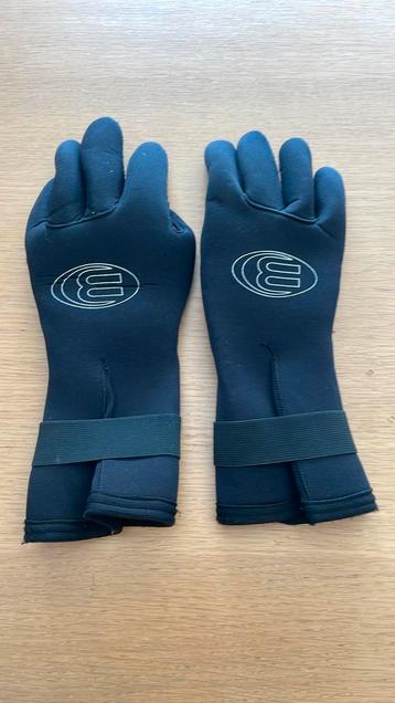 Handschoenen Bare 5mm, maat L beschikbaar voor biedingen