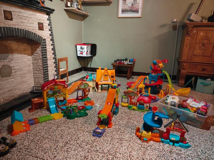 Gros lot tutut bolide, Enfants & Bébés, Jouets | Vtech, Utilisé, Enlèvement