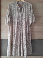Jurk  TU, Kleding | Dames, Jurken, Ophalen of Verzenden, Zo goed als nieuw, Beige, Knielengte