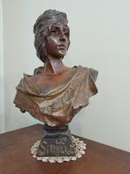 ,(VILLANIS.E) 36CM de haut, Enlèvement