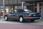 Mercedes-Benz E-Klasse E220 Cabriolet ( W124 ), Autos, Cuir, Achat, 110 kW, Entreprise