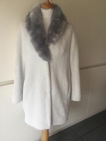 Marccain, Marc Cain fake fur jas maat 2 (36/38) beschikbaar voor biedingen