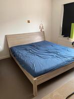 Bed grijs 180x200 en 2 nachtkastjes, Huis en Inrichting, Ophalen, Zo goed als nieuw