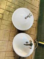 2 lavabos met kranen en afvoer, Ophalen