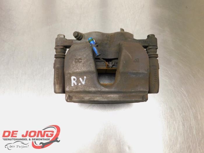 Remklauw (Tang) rechts-voor van een Mercedes CLA, Auto-onderdelen, Remmen en Aandrijving, Mercedes-Benz, Gebruikt, 3 maanden garantie