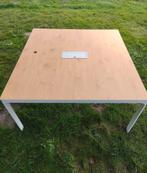 Vierkanten bureau 140 cm, Huis en Inrichting, Bureaus, Ophalen, Zo goed als nieuw, Bureau