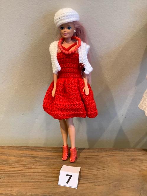 Barbie en ken kleedjes 3€ voor de pop en 5€ voor de kleedjes, Kinderen en Baby's, Speelgoed | Poppen, Barbie, Ophalen of Verzenden
