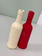 2x deco decoratie vaas flesjes bierfles met wol touw vazen, Ophalen of Verzenden, Glas, Minder dan 50 cm