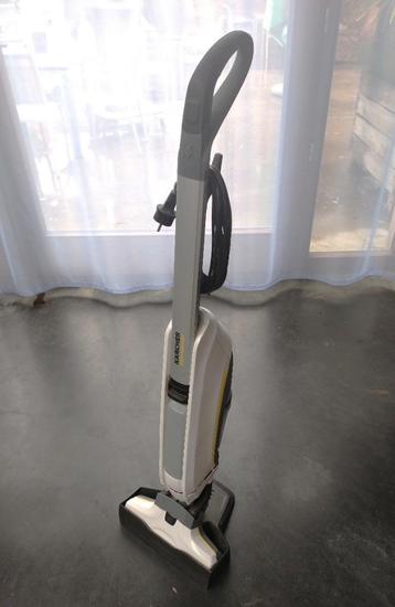 Kärcher poetsmachine beschikbaar voor biedingen