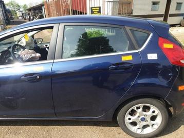 Portier 4Deurs links-achter van een Ford Fiesta (B9) beschikbaar voor biedingen