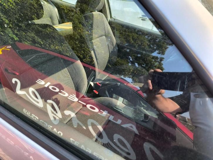 Polo 1.4es prête a immatriculer +feuille rose, Auto's, Volkswagen, Particulier, Polo, ABS, Airbags, Boordcomputer, Metaalkleur