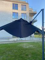 Parasol (kantel), blauwe steen voet + wieltjes, Beschermhoes, Ophalen, Overige typen, Zo goed als nieuw, 3 tot 4 meter