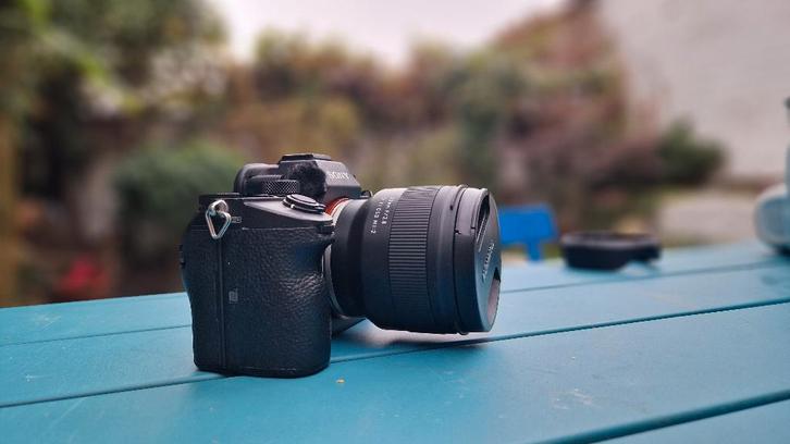 SONY A7 III + OBJECTIFS TAMERON+TREPIED+ ACCESSOIRES, TV, Hi-fi & Vidéo, Appareils photo numériques, Comme neuf, Reflex miroir