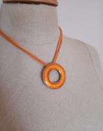 Leuke oranje ketting, Handtassen en Accessoires, Kettingen, Ophalen of Verzenden, Zo goed als nieuw, Oranje