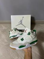 Jordan 4 SB Pijnboomgroen Maat 43, Kleding | Heren, Schoenen, Ophalen of Verzenden, Zo goed als nieuw