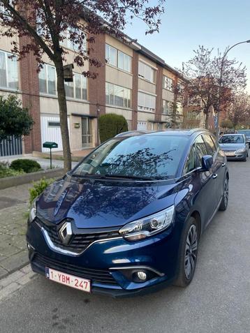 Goed onderhouden 7 zit beschikbaar voor biedingen
