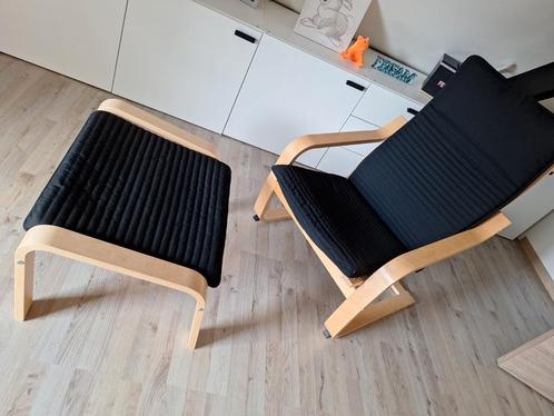 Relaxstoel Ikea Poäng + voetbank, Huis en Inrichting, Fauteuils, Zo goed als nieuw, Ophalen