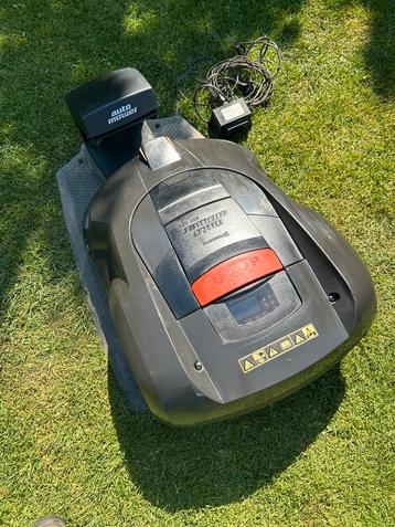 Husqvarna automower 230acx robot beschikbaar voor biedingen