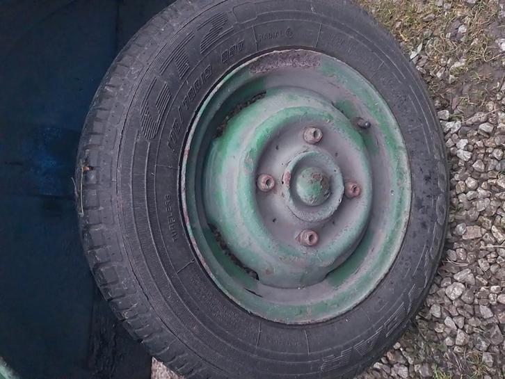 Gezocht: Reservewiel voor mijn aanhangwagen., Autos : Divers, Remorques Pièces, Comme neuf, Enlèvement ou Envoi