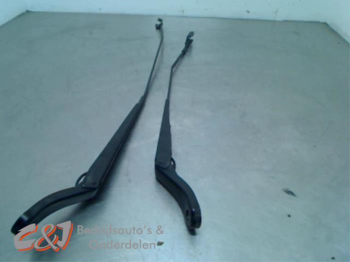 Ruitenwisserarm voor van een Citroen Berlingo, Auto-onderdelen, Ruiten en Toebehoren, Citroën, Gebruikt, 3 maanden garantie, Ophalen of Verzenden